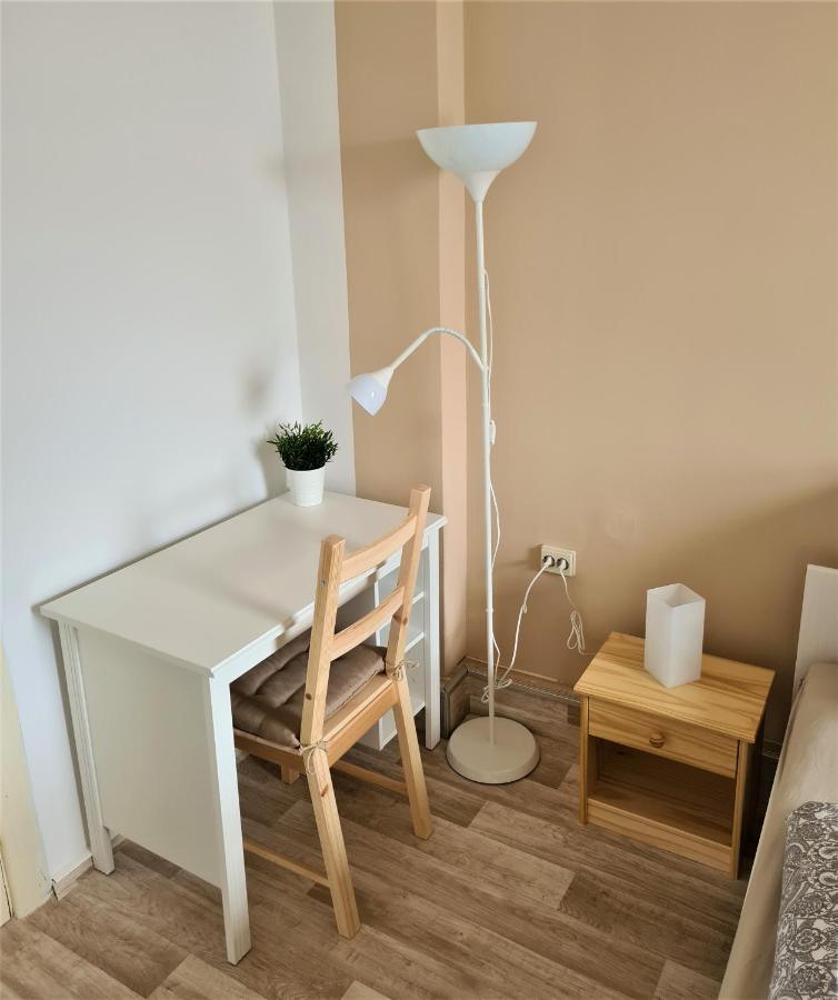 Ferienwohnung Mit Seeblick Brandenburg  Bagian luar foto